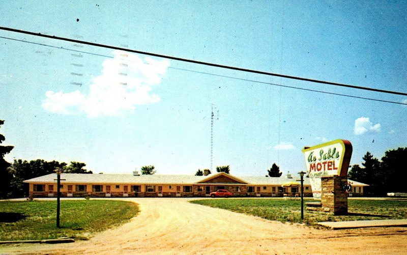 Au Sable Motel - Vintage Postcard (newer photo)